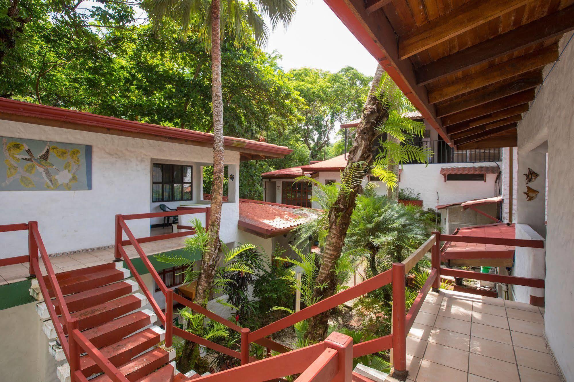 Hotel Mono Azul